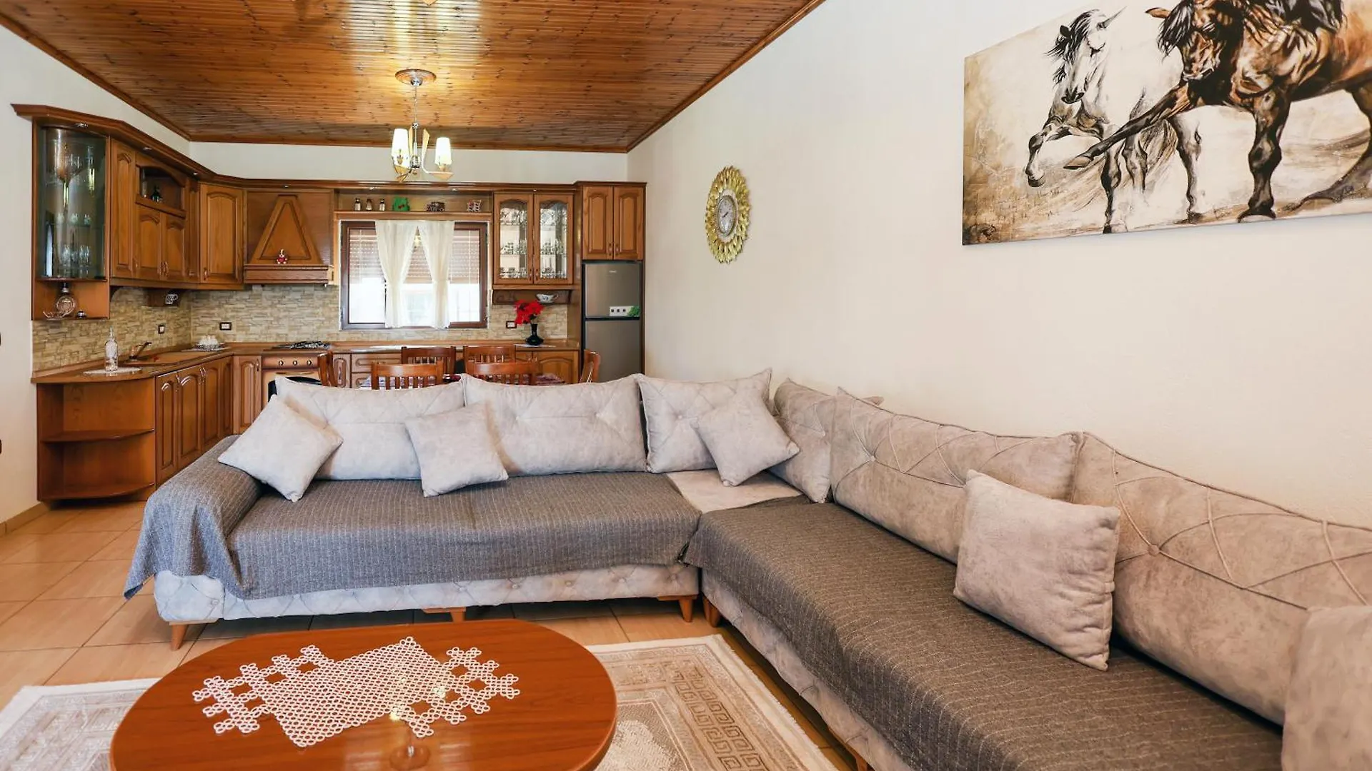 Villa Kevin Berat 0*,  Albania