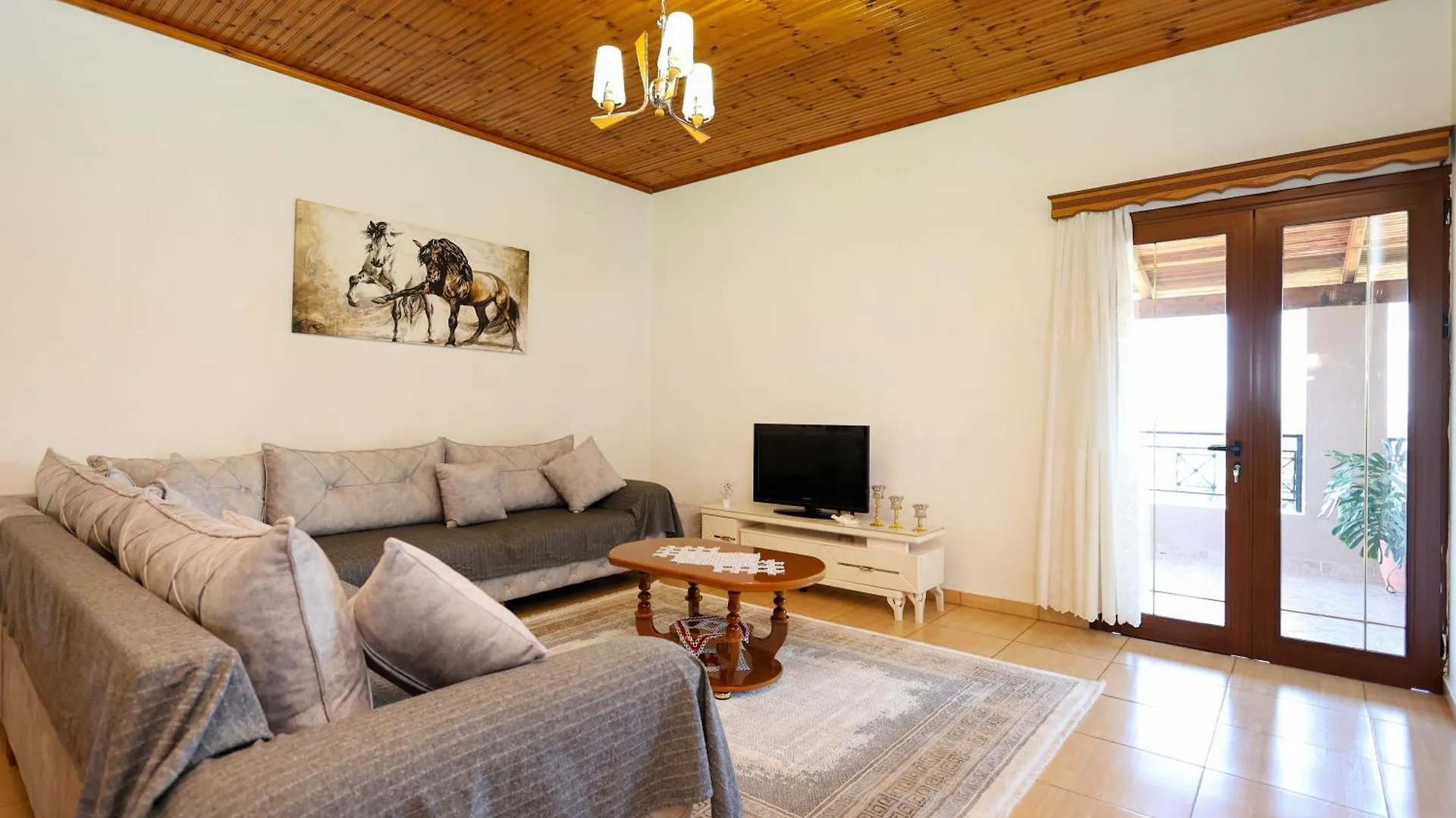 Villa Kevin Berat