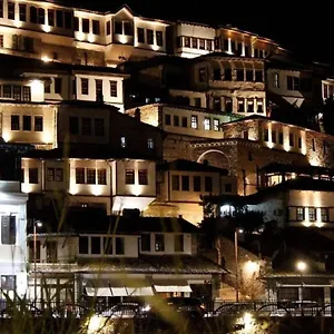 Magda In Center Berat