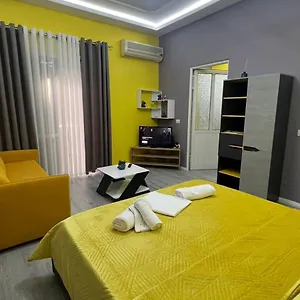 Algen Room's Berat