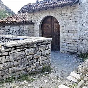 Dhimitri's Pensjonat